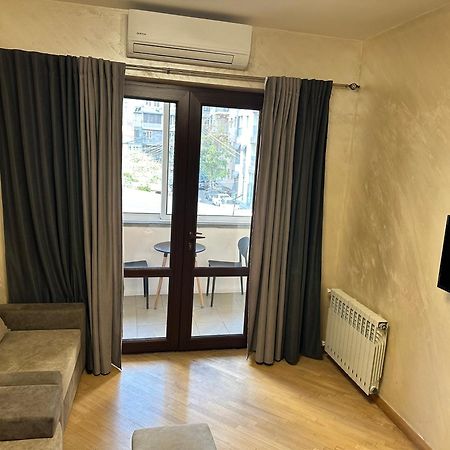 Comfortable Apartment In Center Erywań Zewnętrze zdjęcie