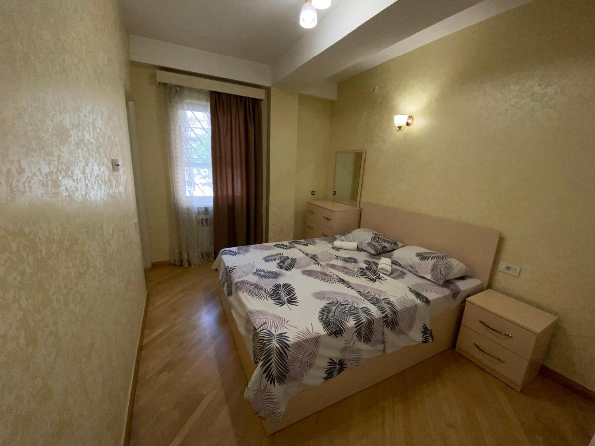 Comfortable Apartment In Center Erywań Zewnętrze zdjęcie
