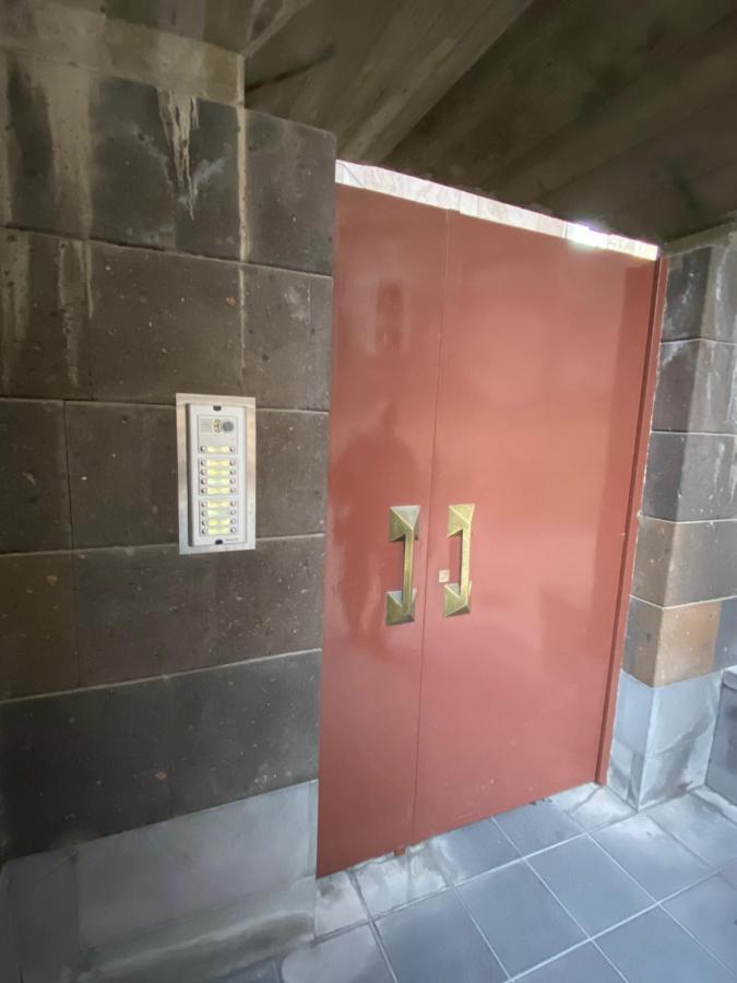 Comfortable Apartment In Center Erywań Zewnętrze zdjęcie