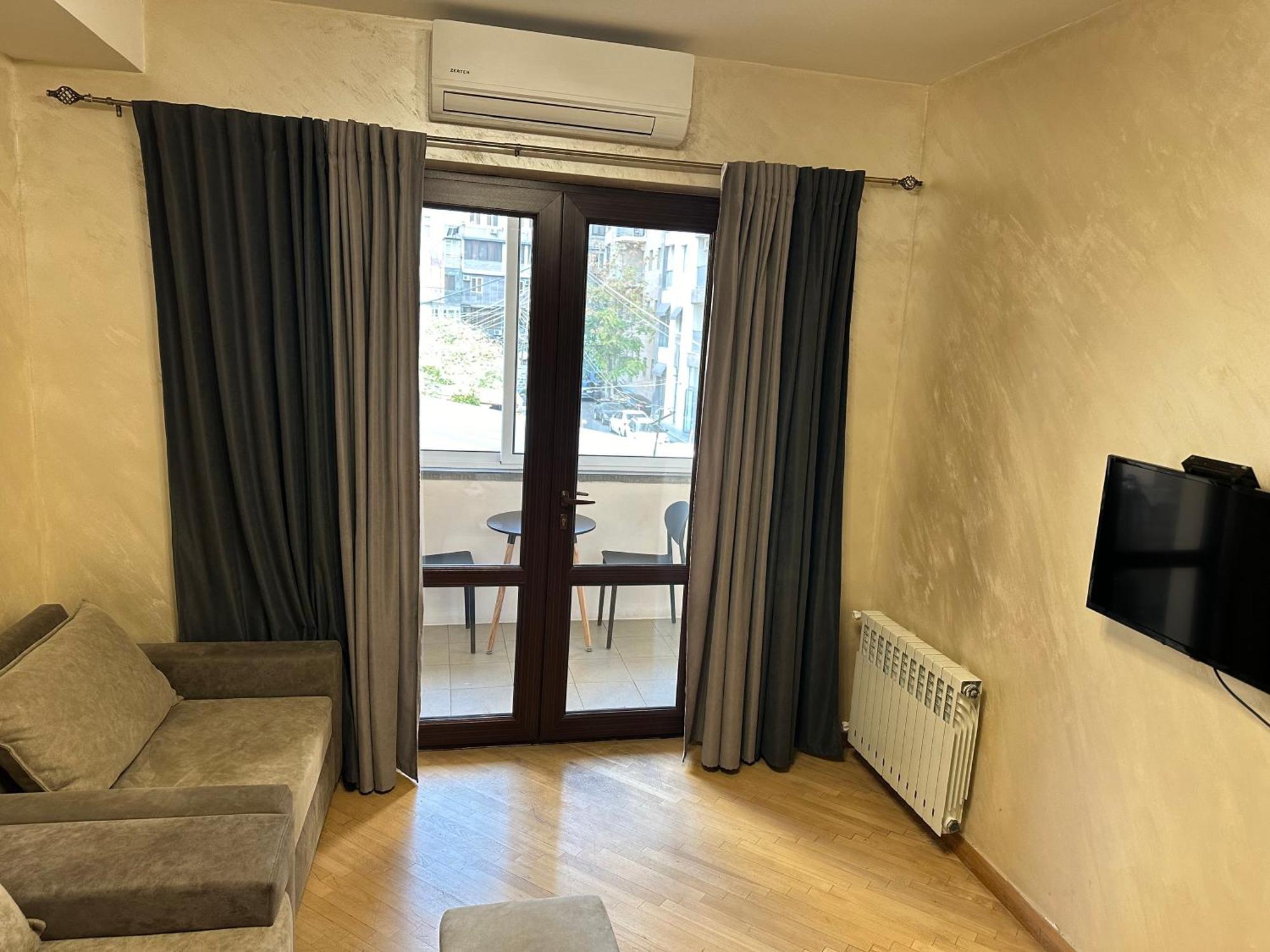 Comfortable Apartment In Center Erywań Zewnętrze zdjęcie